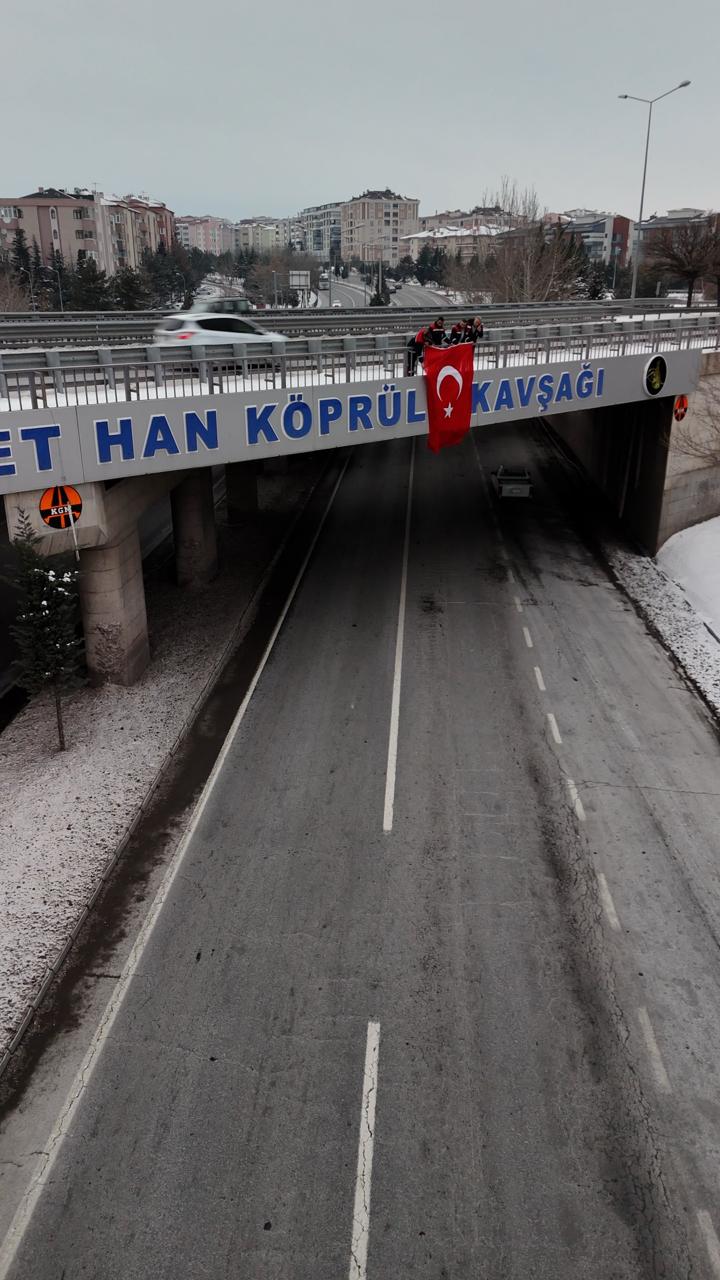 Nevşehir’de Sokaklar Türk Bayrakları İle Donatıldı